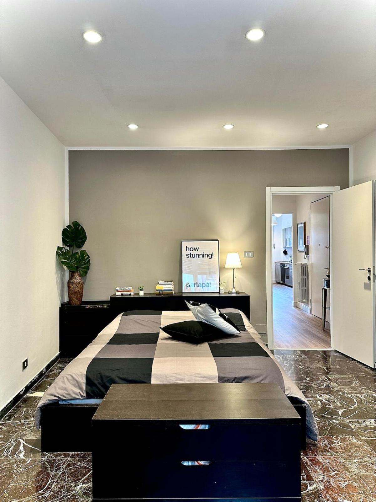 Royal Gardens Centro Apartment